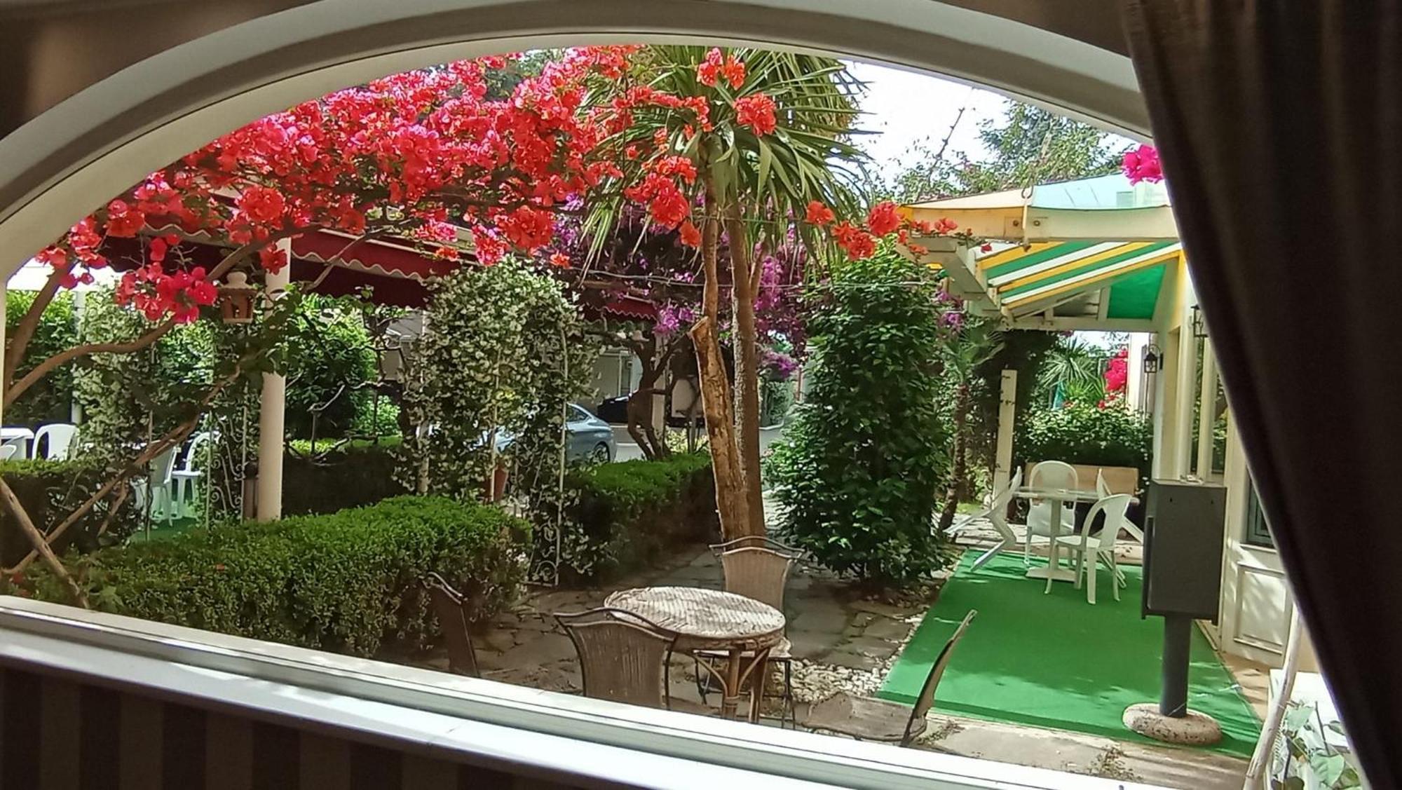 Hotel Mediterraneo كواليانو المظهر الخارجي الصورة