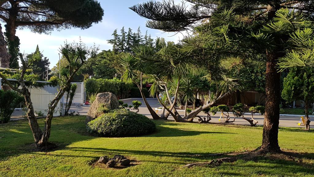 Hotel Mediterraneo كواليانو المظهر الخارجي الصورة
