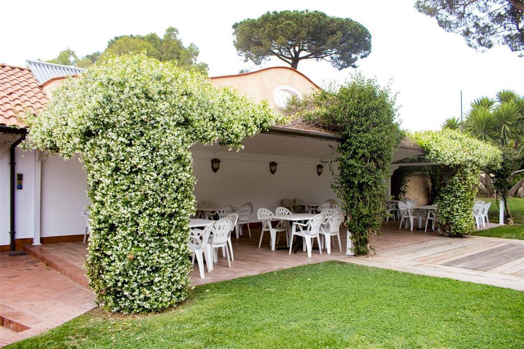 Hotel Mediterraneo كواليانو المظهر الخارجي الصورة