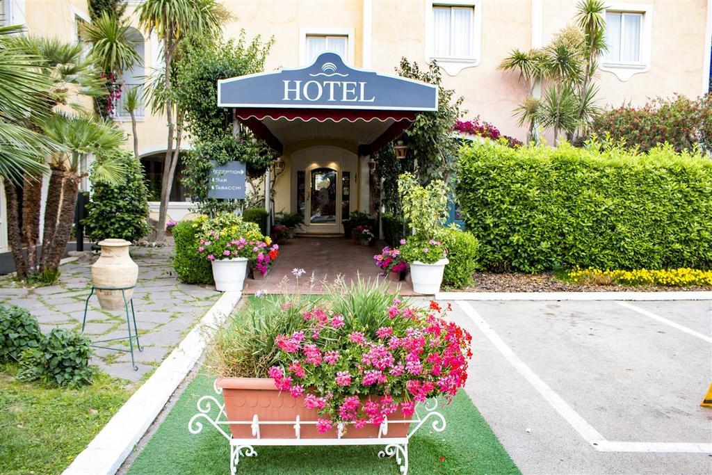 Hotel Mediterraneo كواليانو المظهر الخارجي الصورة