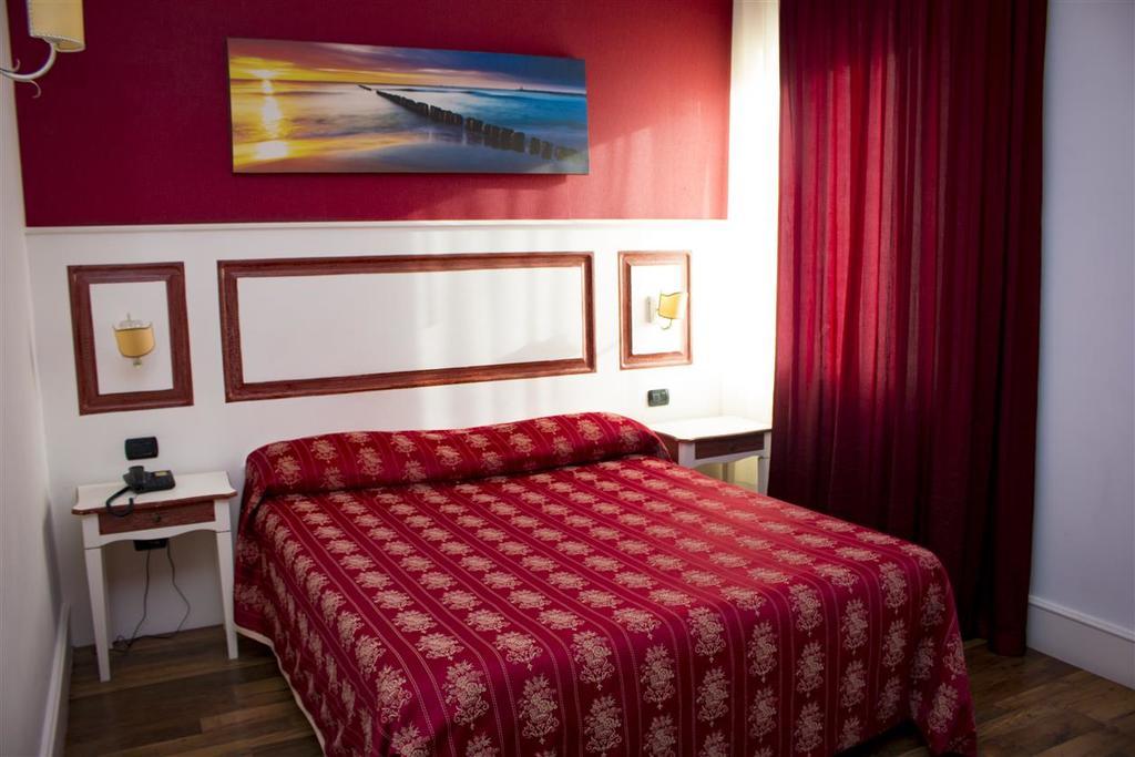 Hotel Mediterraneo كواليانو المظهر الخارجي الصورة