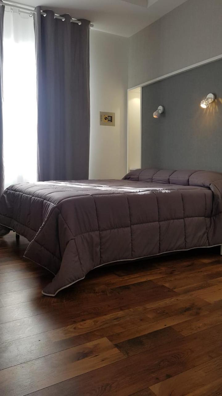 Hotel Mediterraneo كواليانو المظهر الخارجي الصورة